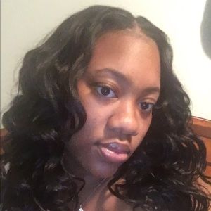 Meet your Posher, Stacy